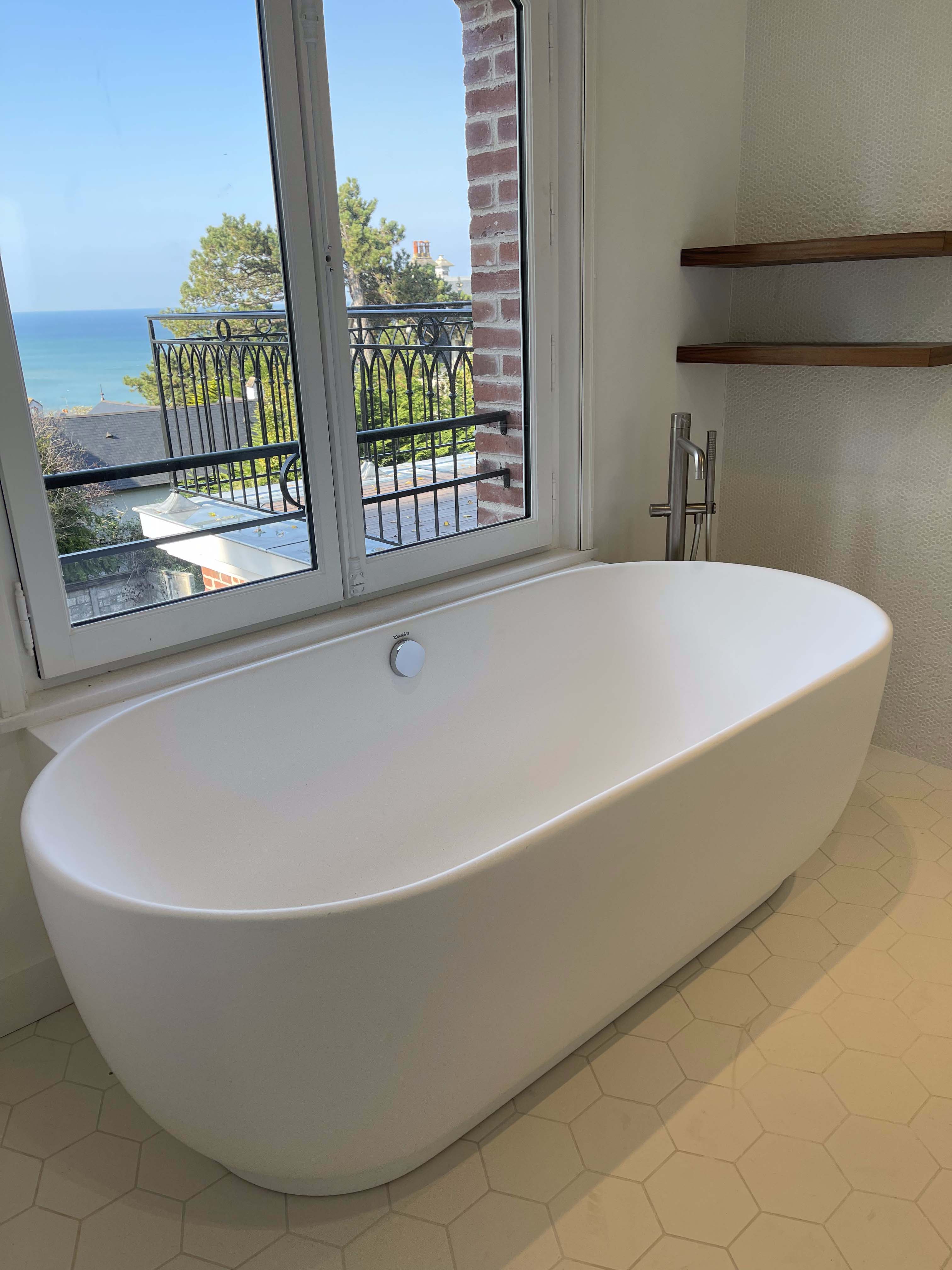 jacuzzi